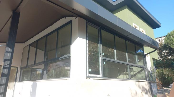 Otomatik Pergole ile Bahçenizi Her Hava Koşulunda Kullanmanın Yolu